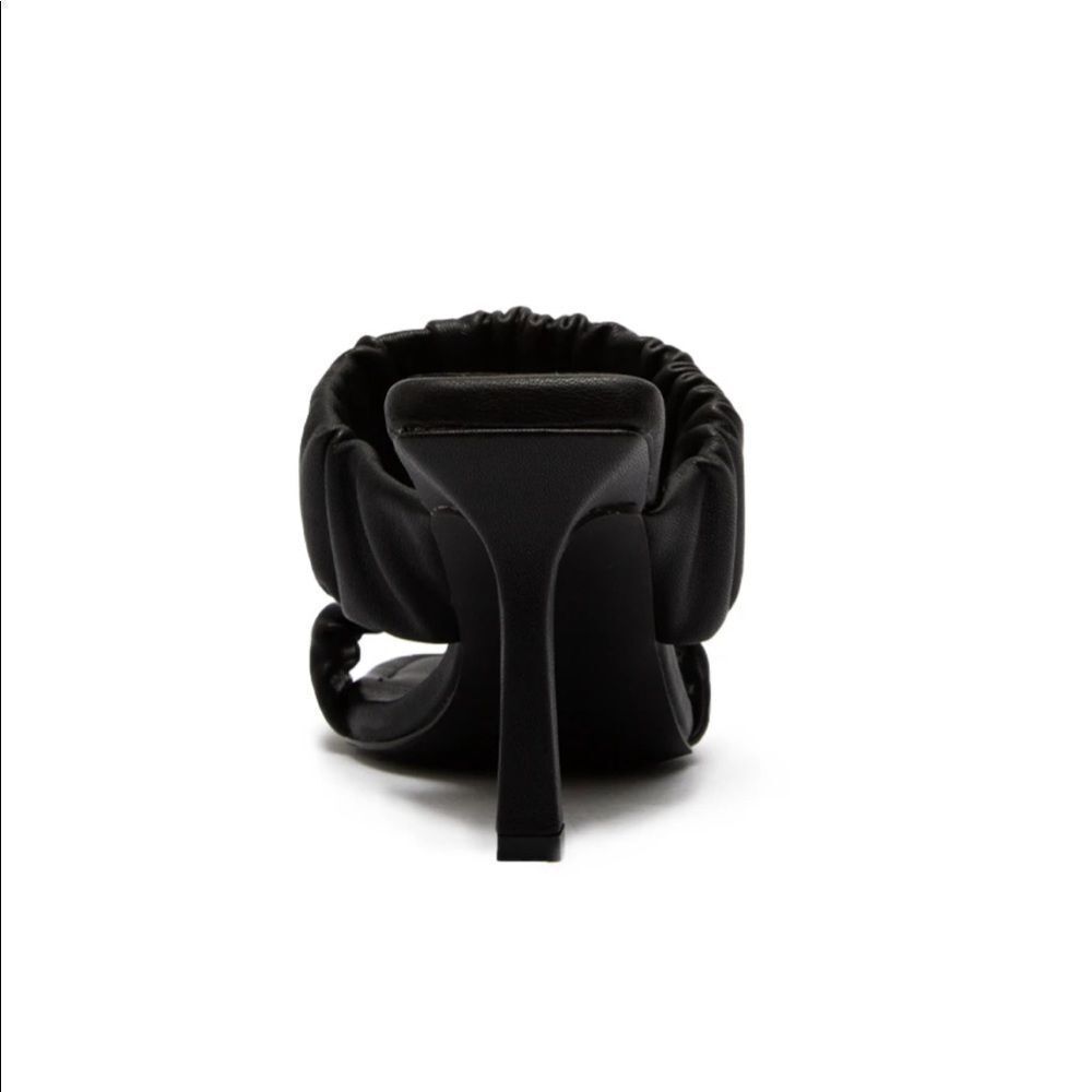 Black Double Ruched Band Heel - Picture 5 of 7